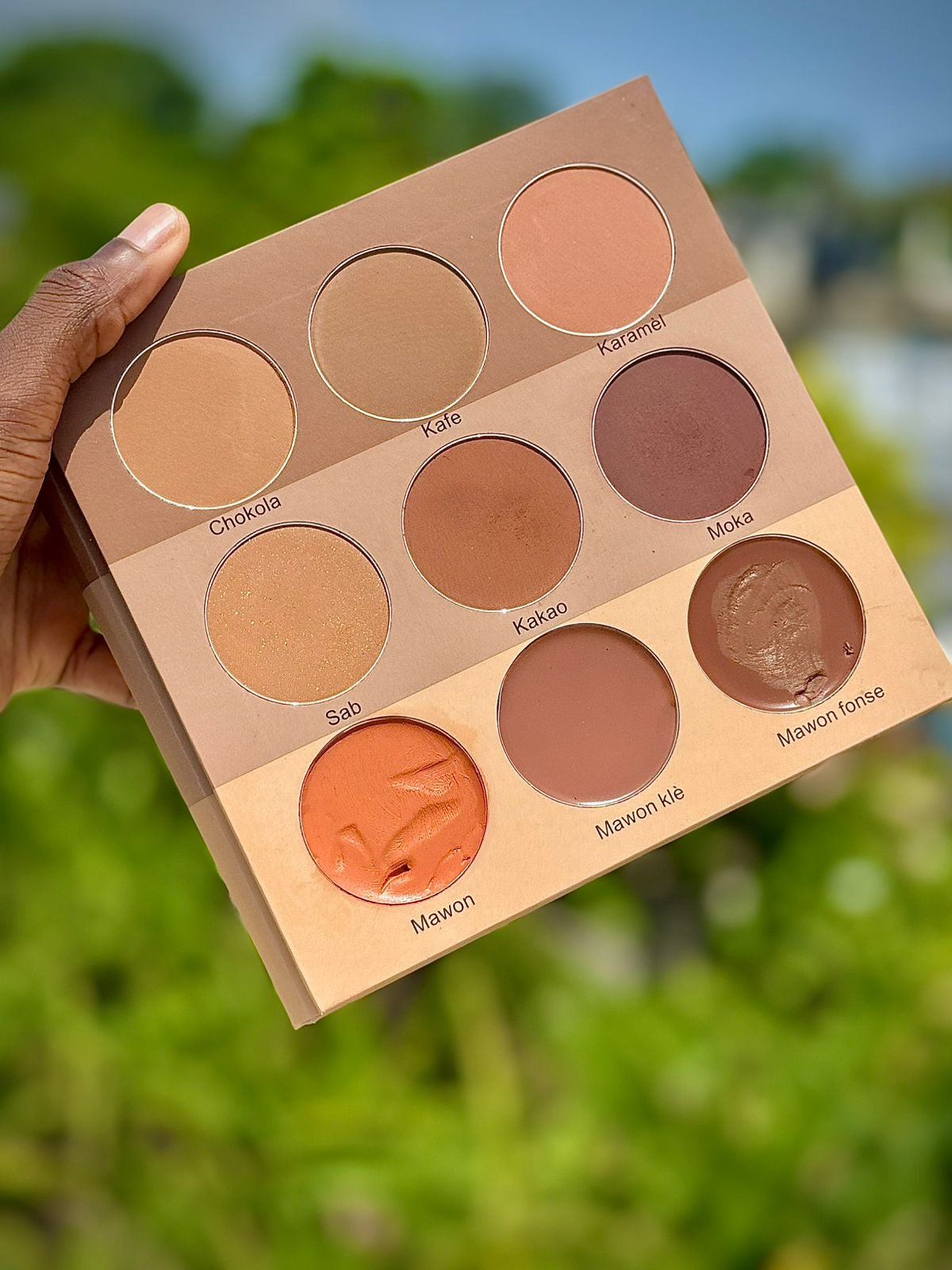 Kontou Kreyòl- Countouring Palette